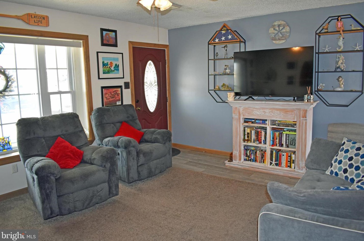 28 Kentucky Dr, Tuckerton, NJ 08087