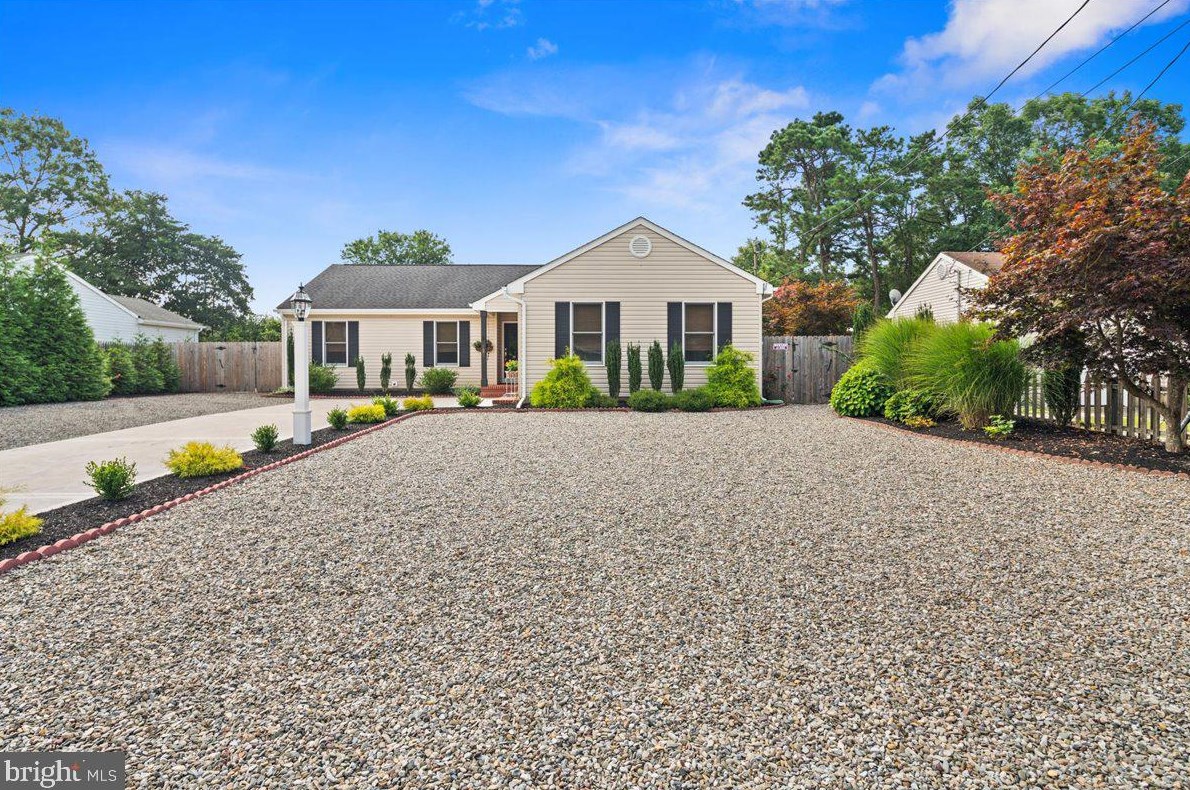 121 Marlin Rd, Stafford Township, NJ 08050