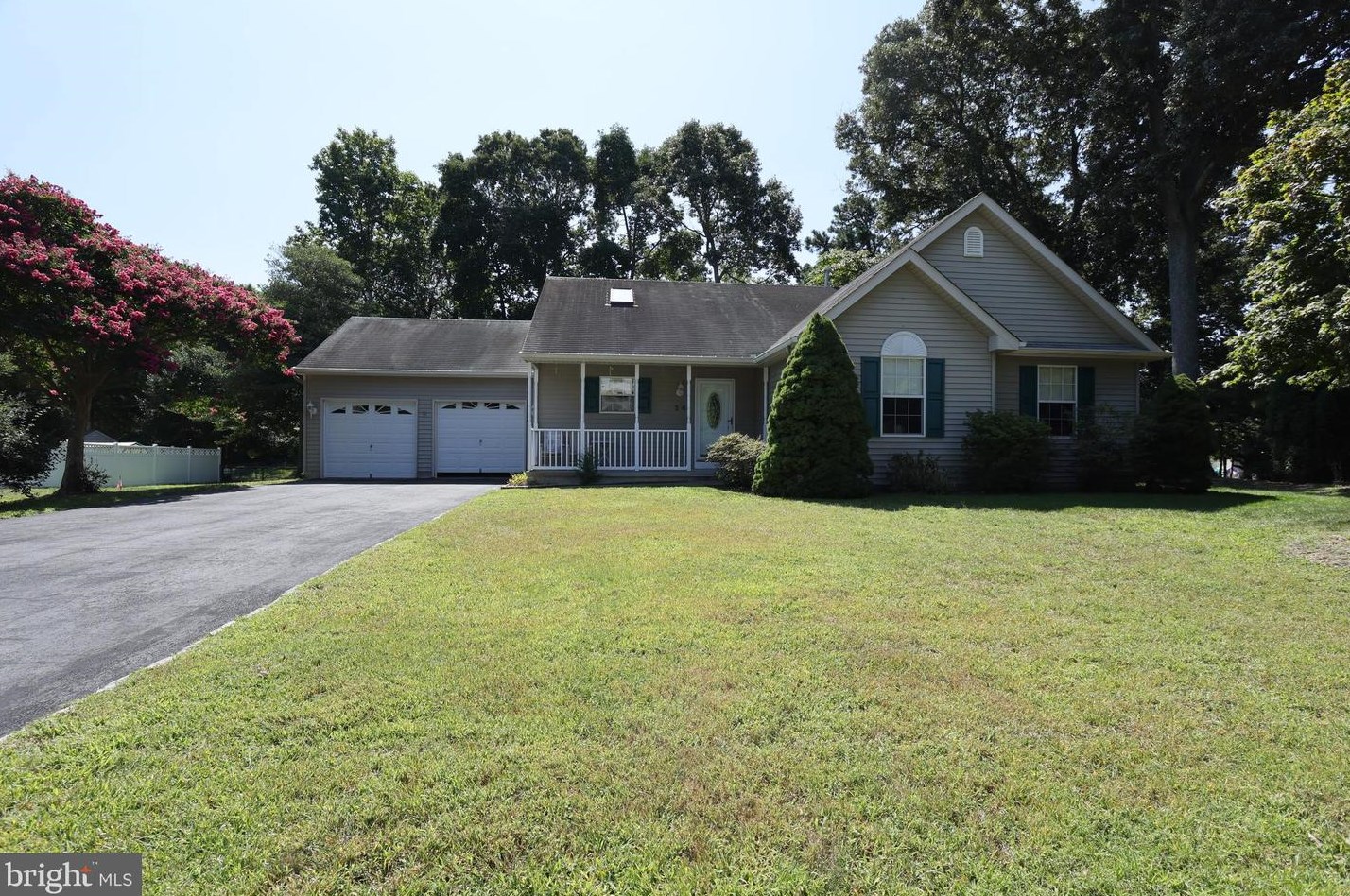 24 Sherwood Dr, Tuckerton, NJ 08087