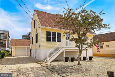 105 W 27th Street, Ship Bottom, NJ 08008 - Photo 1