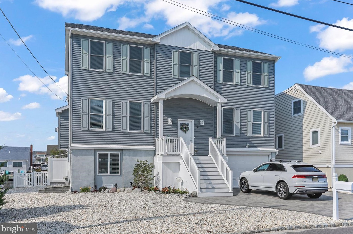 16 Willard Dr, Stafford Township, NJ 08050