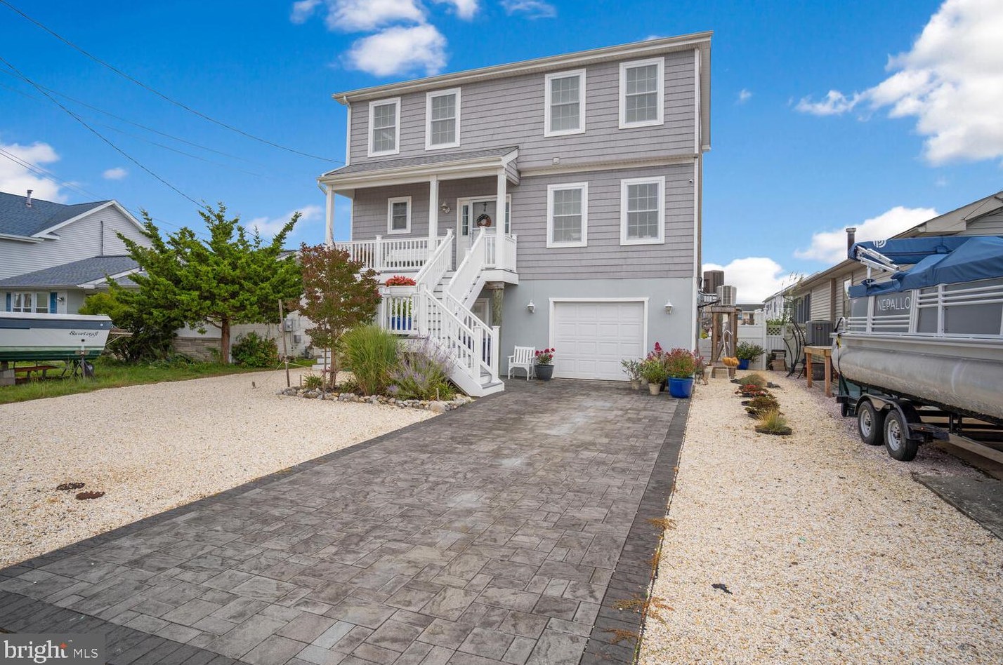 10 N Captains Dr, Tuckerton, NJ 08087