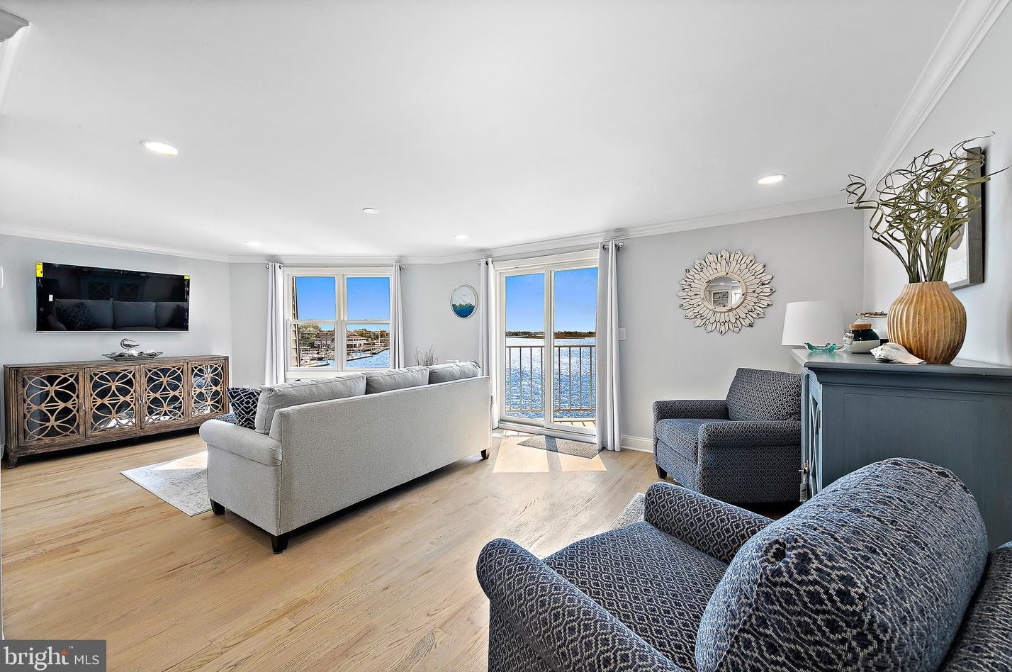 310 S West Ave #3k, Long Beach Township, NJ 08008