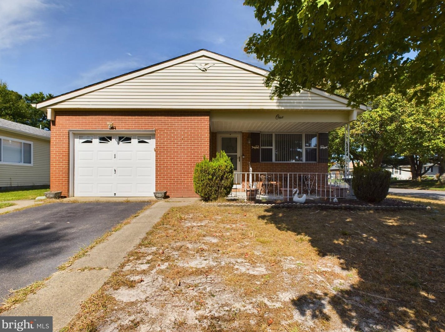 1 Redlands Ct, Toms River, NJ 08757-5920