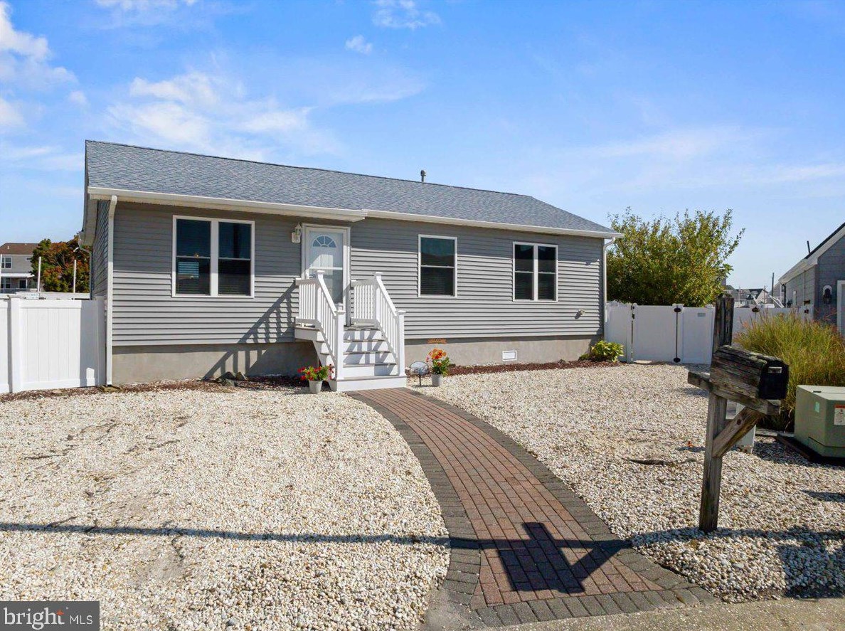 161 Evelyn Dr, Stafford Township, NJ 08050