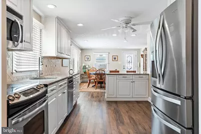 9 E Maryland Avenue, Long Beach Township, NJ 08008 - Photo 8