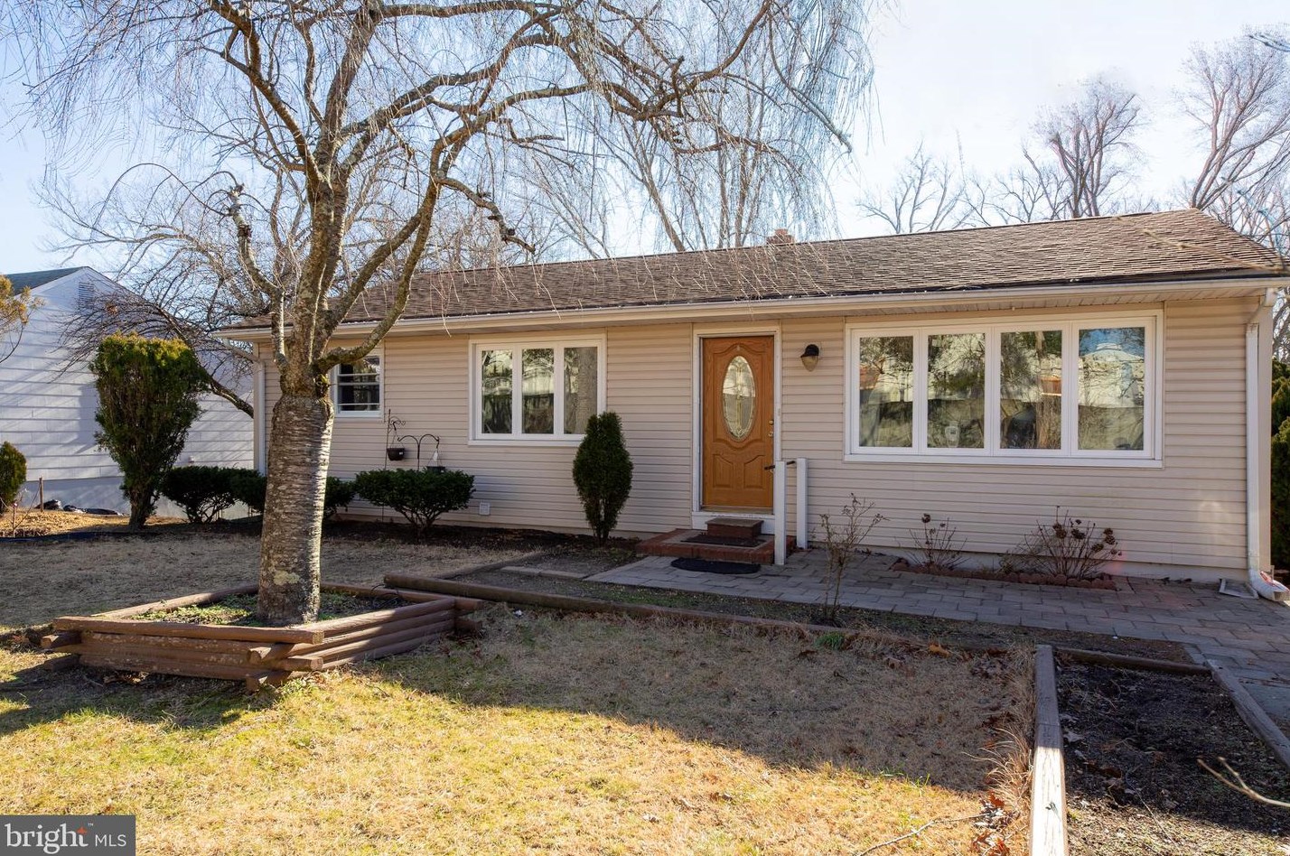 637 Batchelor St, Toms River, NJ 08753-6834