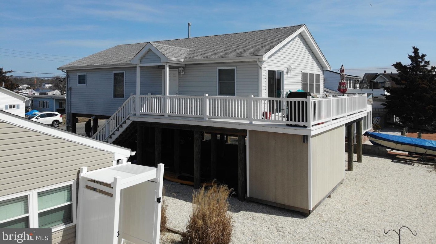 11 Sail Dr, Tuckerton, NJ 08087-1624