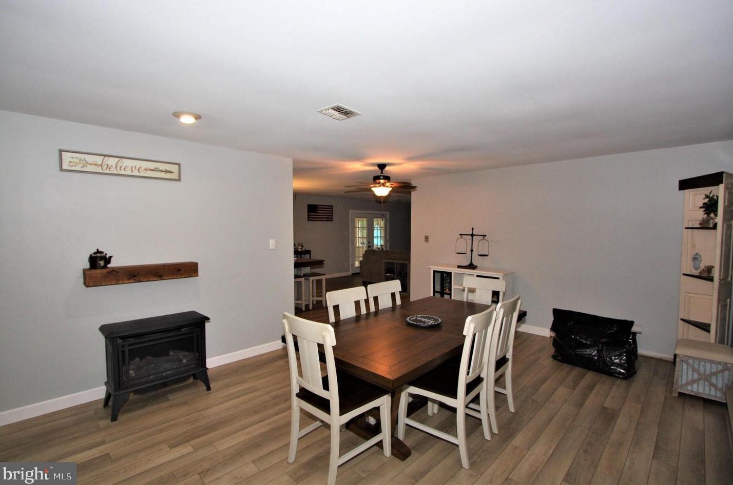 20 Arlene Dr, Tuckerton, NJ 08087-9616