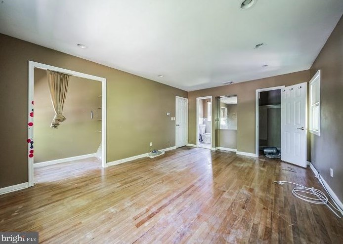 10 Baldwin Ter, Wayne NJ 07470-3653 exterior