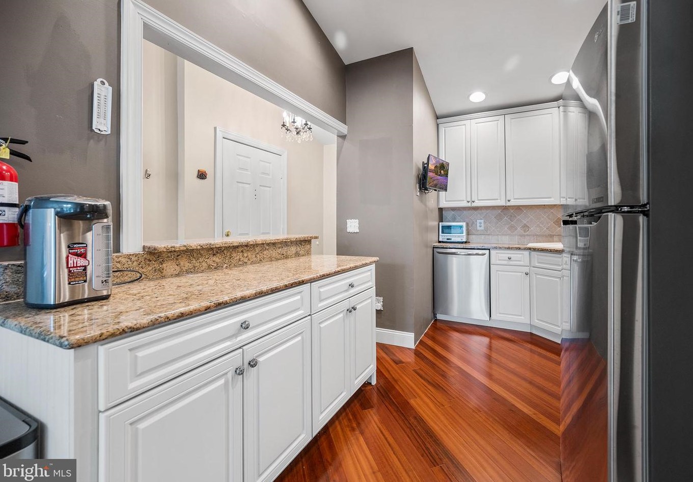 10 Alexandria Way, Basking Ridge, NJ 07920-2754