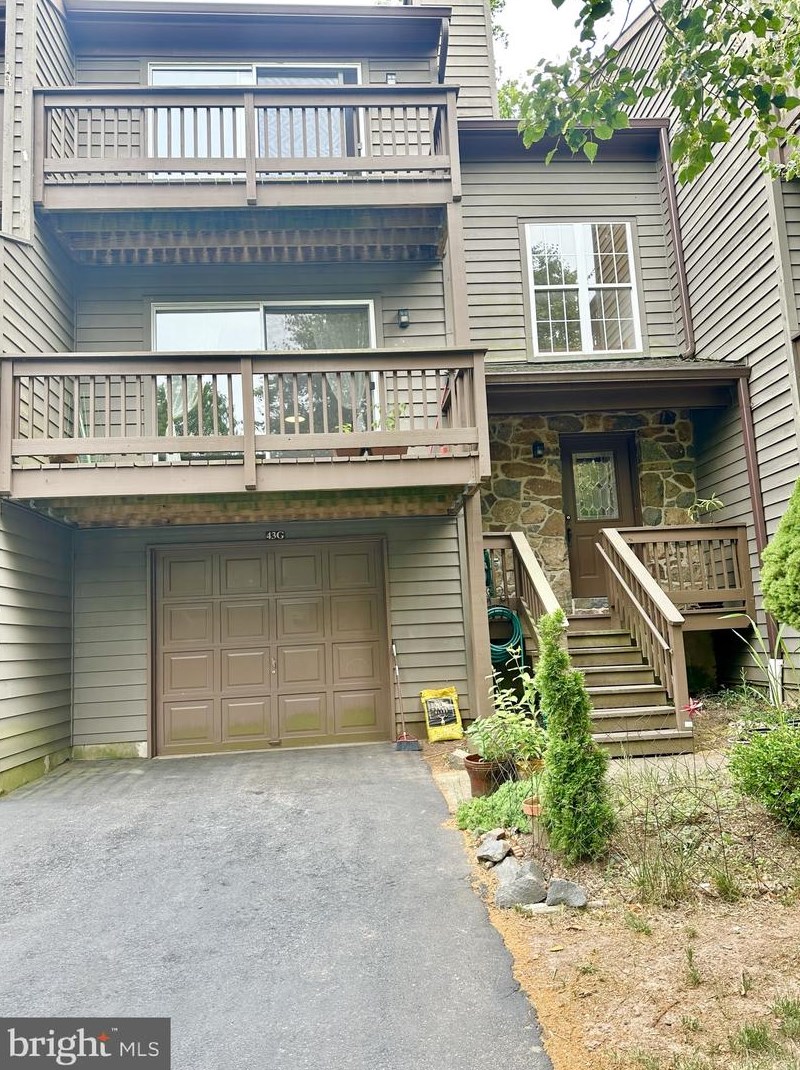 43 Watertown Ct, Princeton, NJ 08540