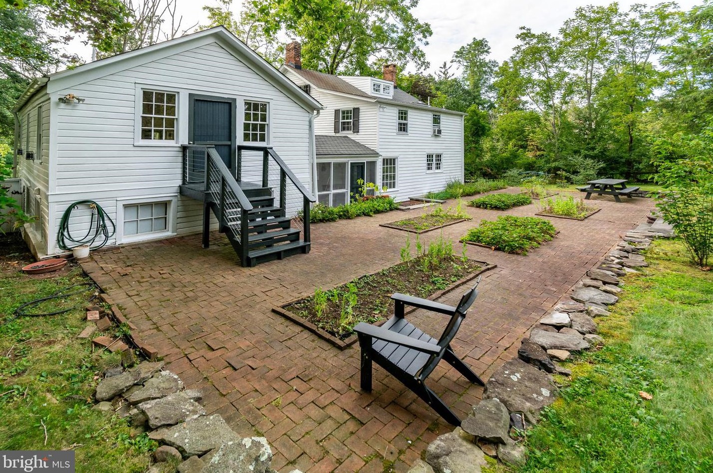 1093 Canal Rd, Princeton NJ  08540-8434 exterior