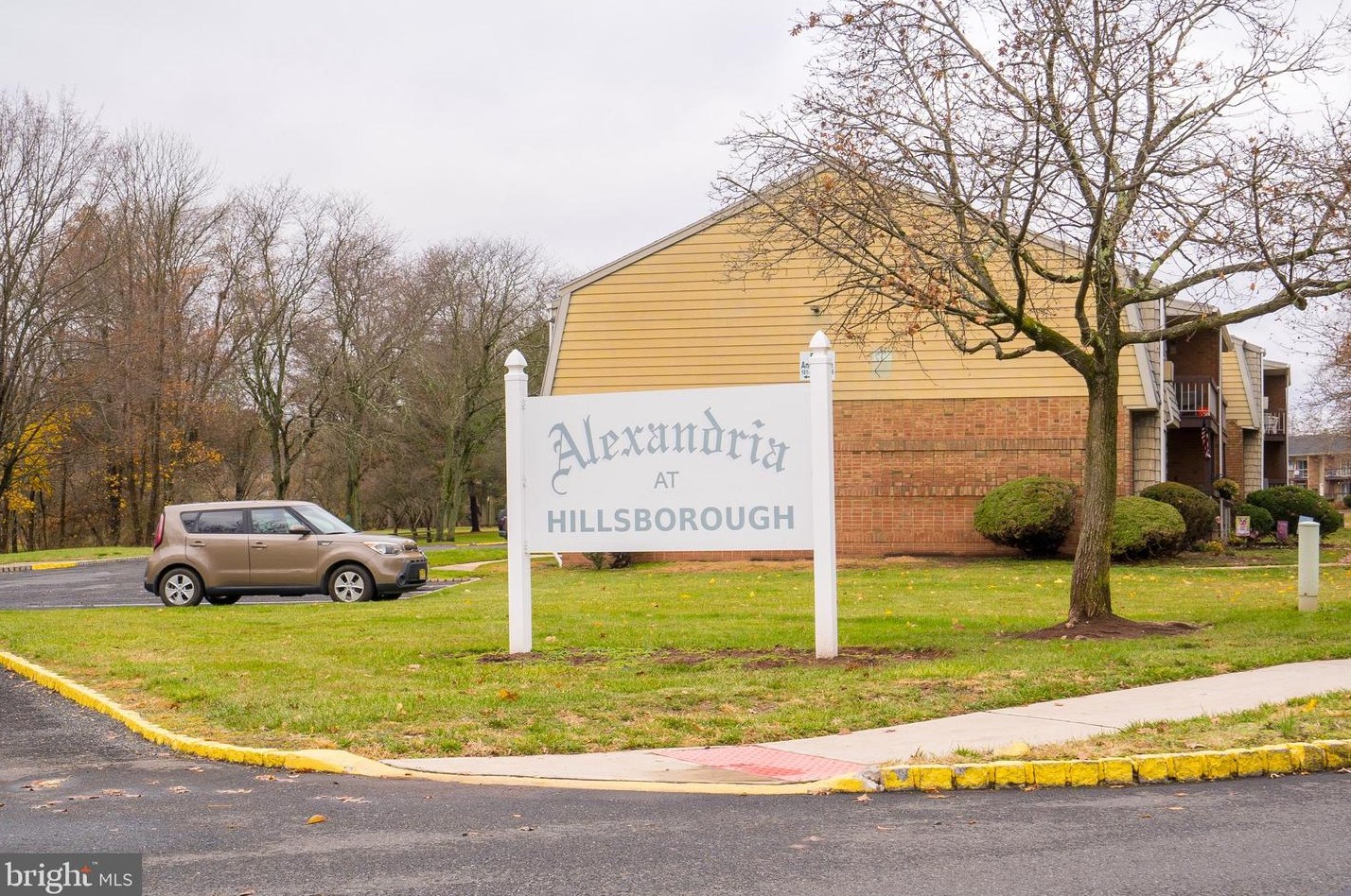 60 Deanna Dr, Millstone NJ  08844-4856 exterior