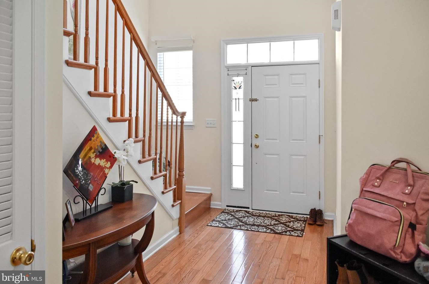 64 Jackson Ave, Princeton, NJ 08540