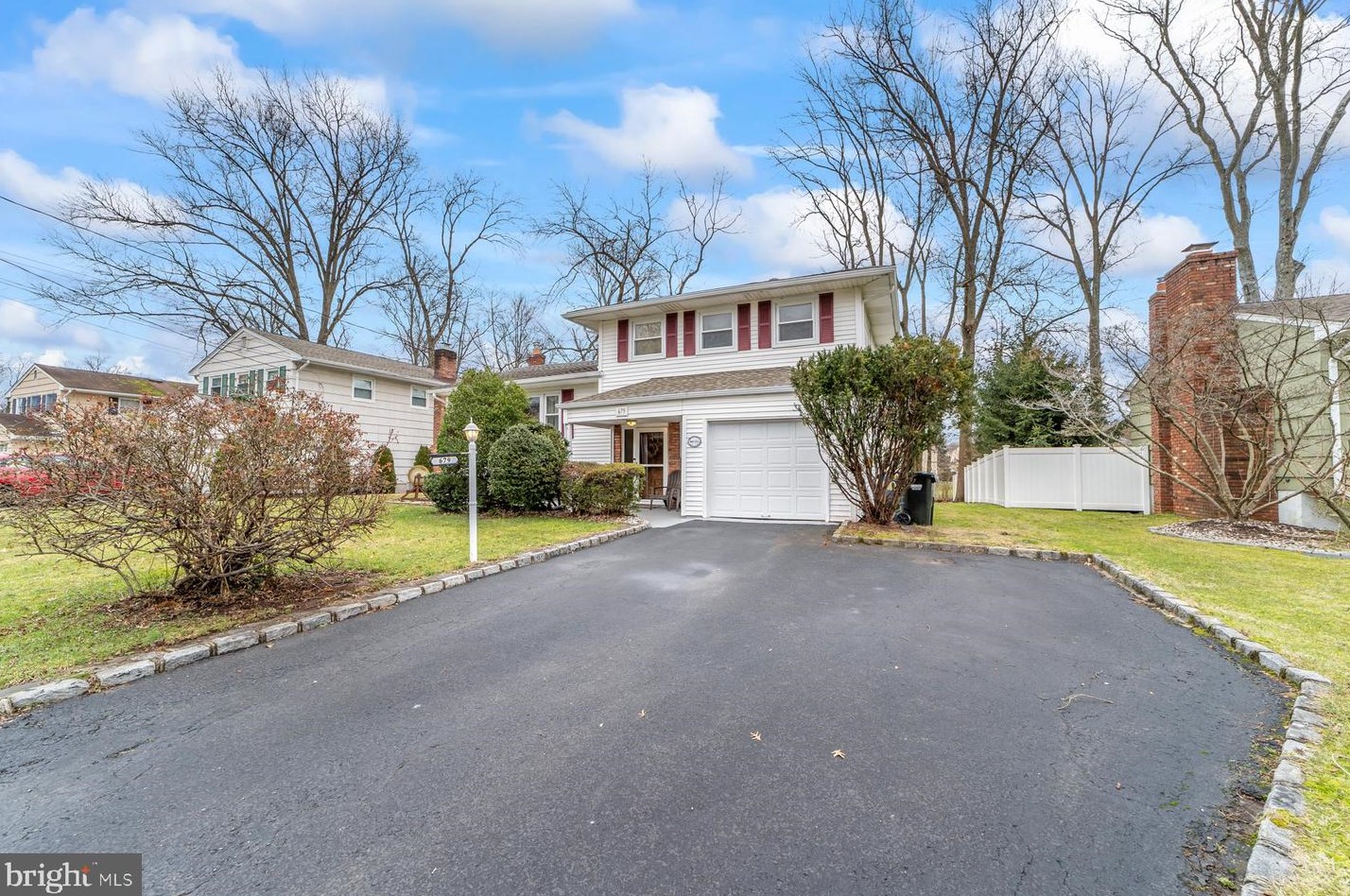 679 Warfield Rd, Plainfield, NJ 07063