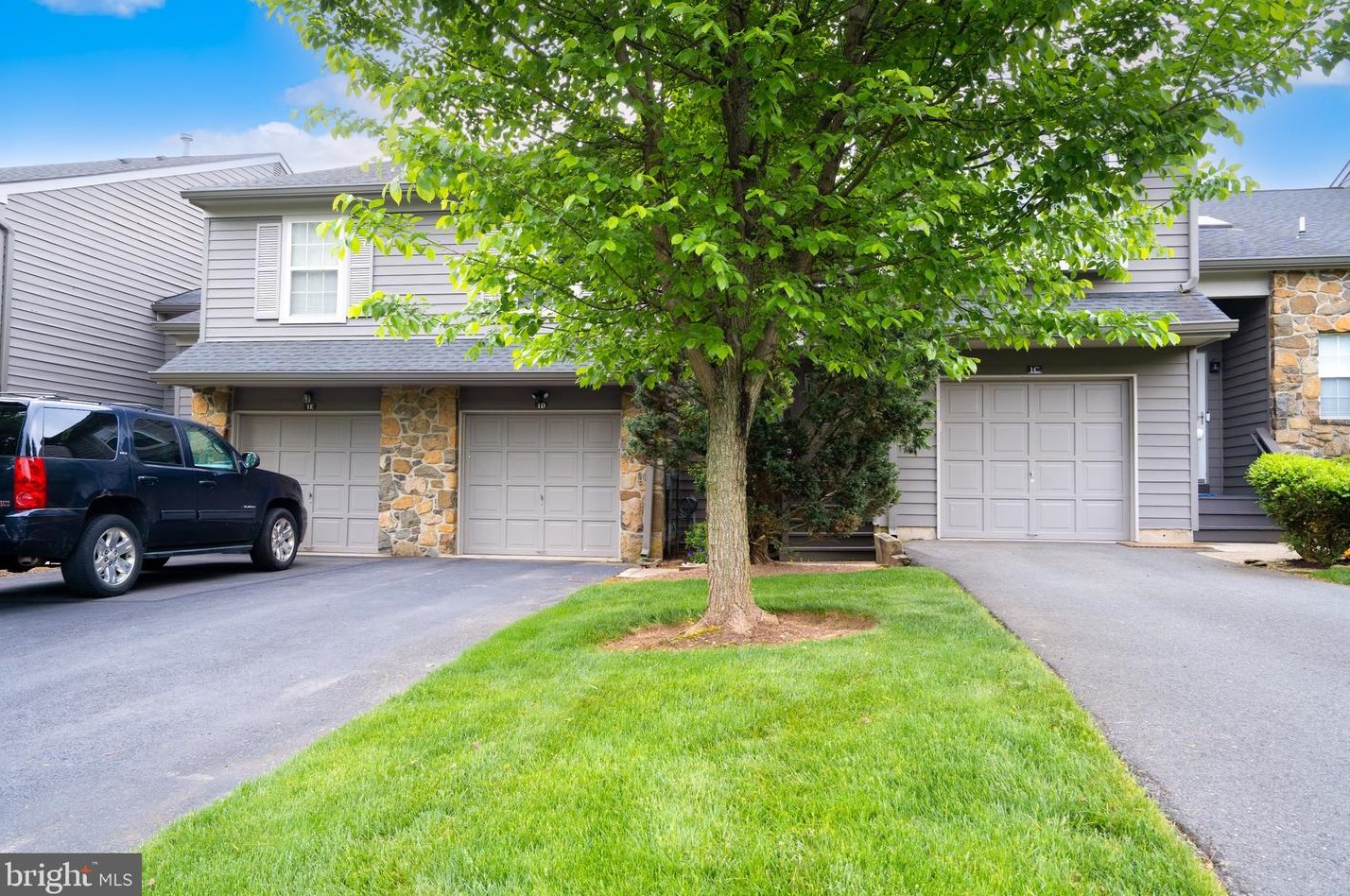 1 Brookline Ct, Princeton, NJ 08540