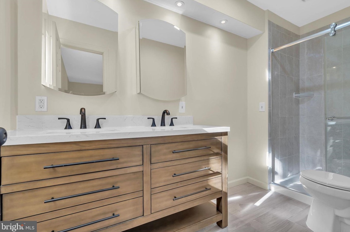 10 Florence St, Stanhope NJ  07874-2502 exterior