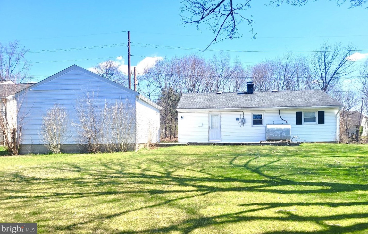 312 Brakeley Ave, Delaware Park, NJ 08865