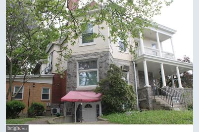 44 N 15th Street #LOWER - Photo 1