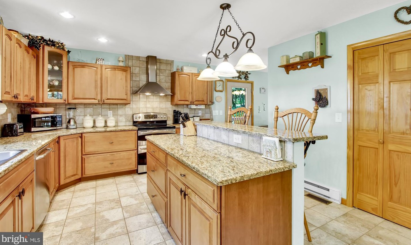 934 Orchard Rd, Orrtanna, PA 17353-9708