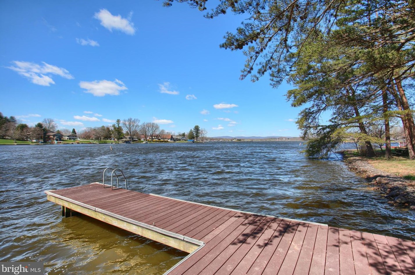 19 Bragg Dr, East Berlin PA  17316-9342 exterior