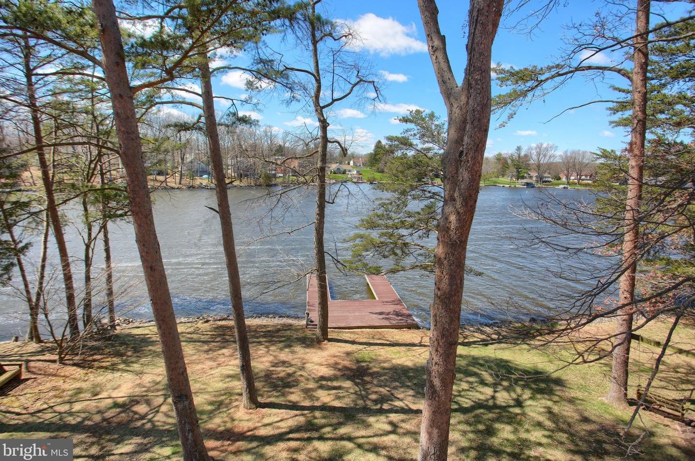 19 Bragg Dr, East Berlin PA  17316-9342 exterior