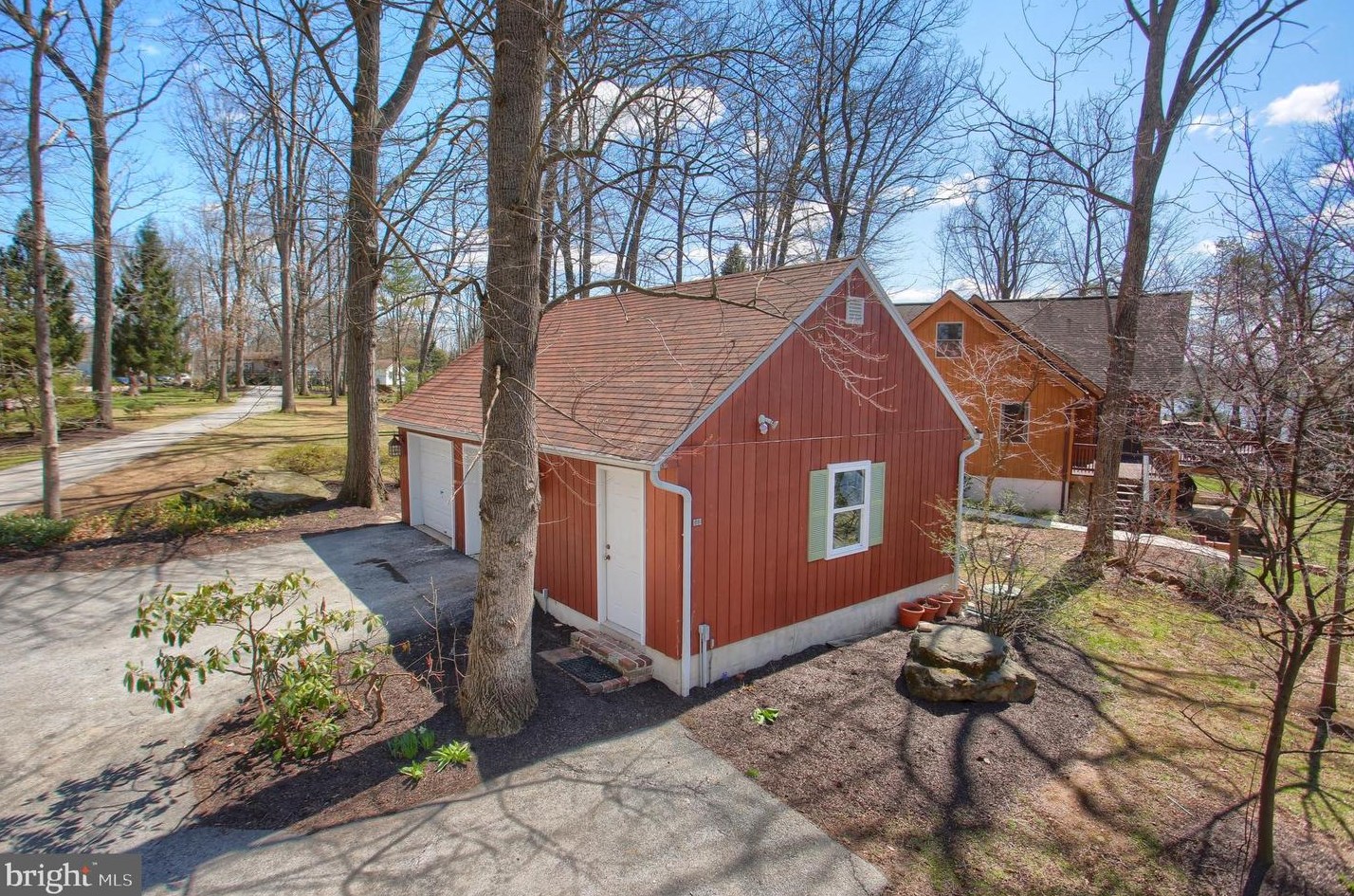 19 Bragg Dr, East Berlin PA  17316-9342 exterior