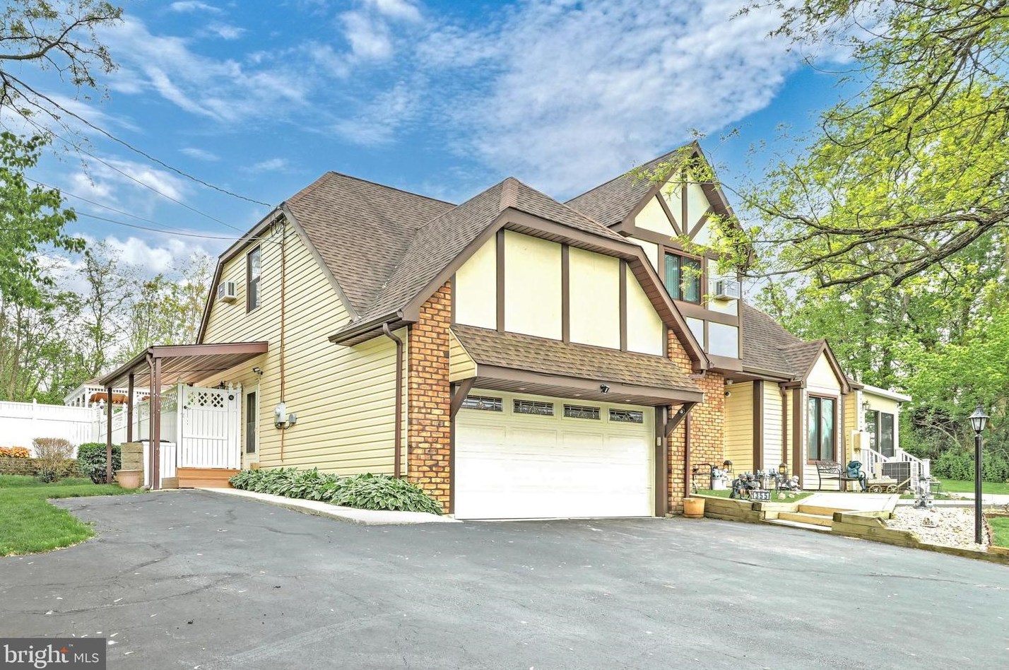 355 Montclair Rd, Gettysburg, PA 17325