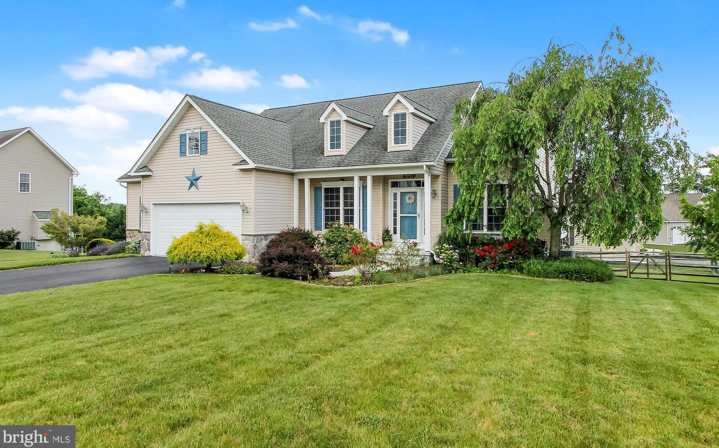 90 Tracy Dr, York Springs, PA 17372-9648