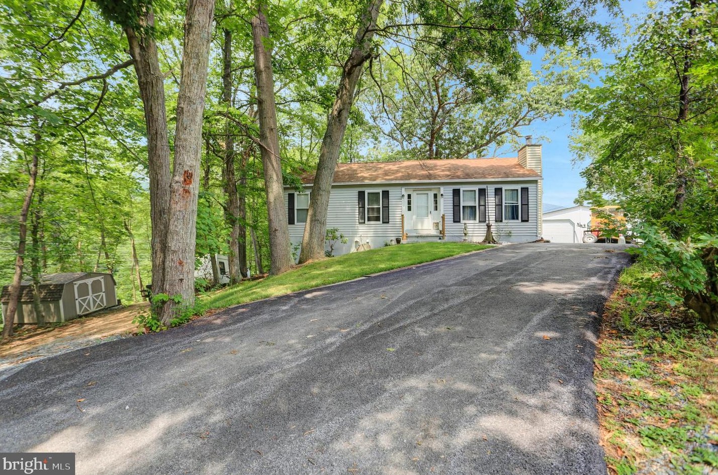 28 Treetop Trail, Charnita, PA 17320