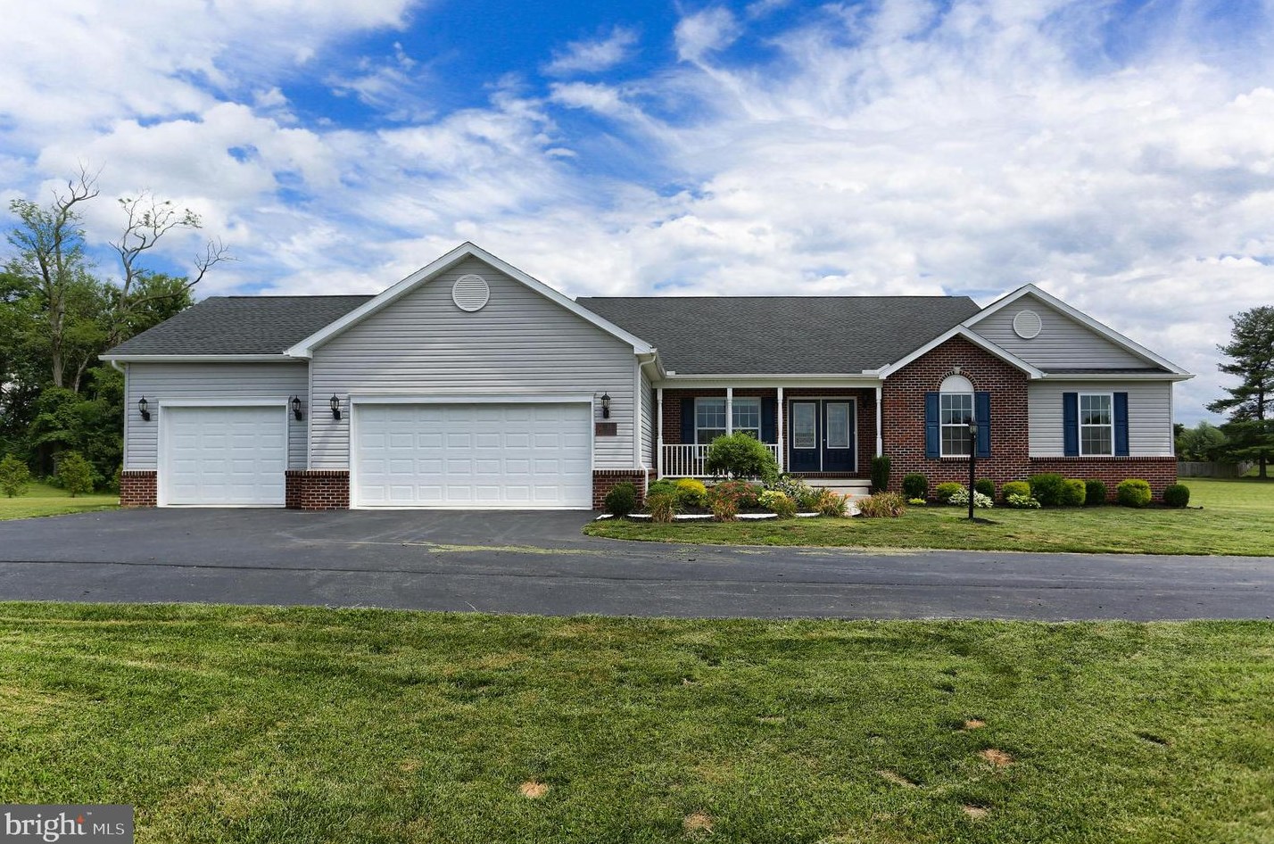 50 Melissa Ct, Littlestown, PA 17340