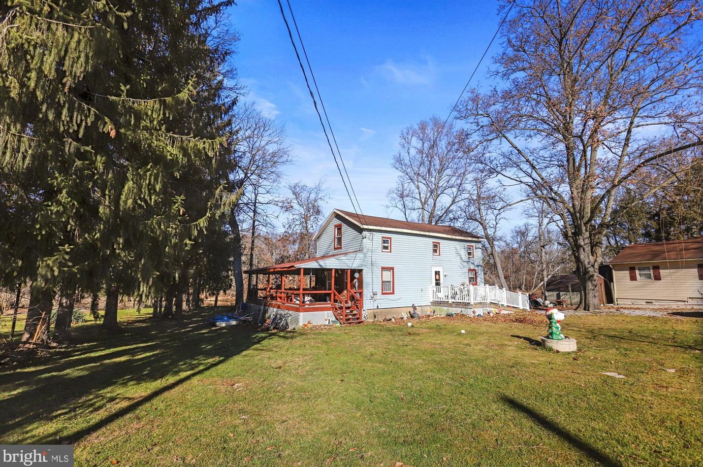 98 Cottage Dr, New Oxford, PA 17350-9697