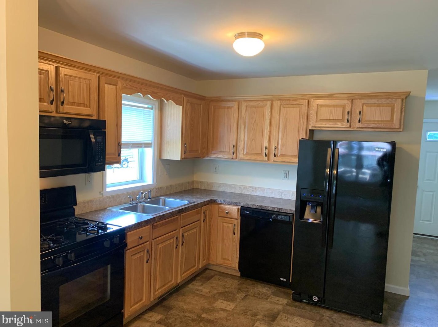 120 Belvedere Ave, Reading, PA 19611-2039
