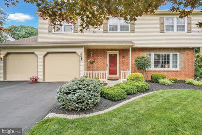 2107 Gring Dr - Photo 1