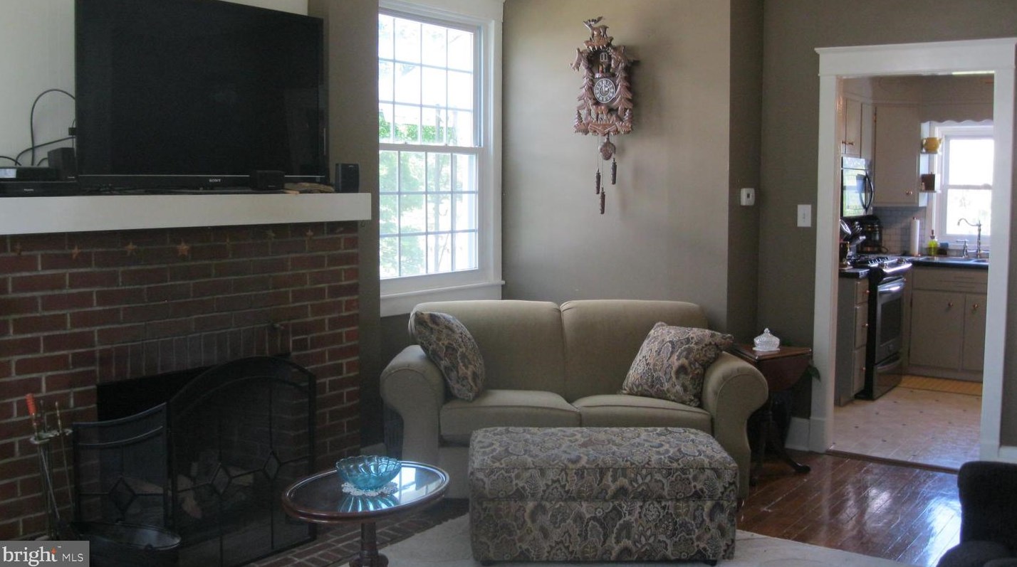29 33rd St, Reading, PA 19606-2903