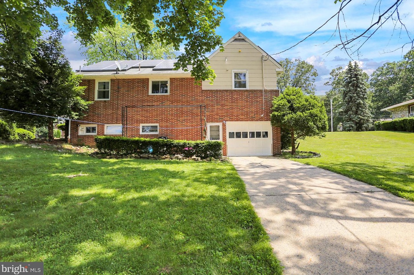 1750 Hampden Blvd, Reading PA  19604-1604 exterior
