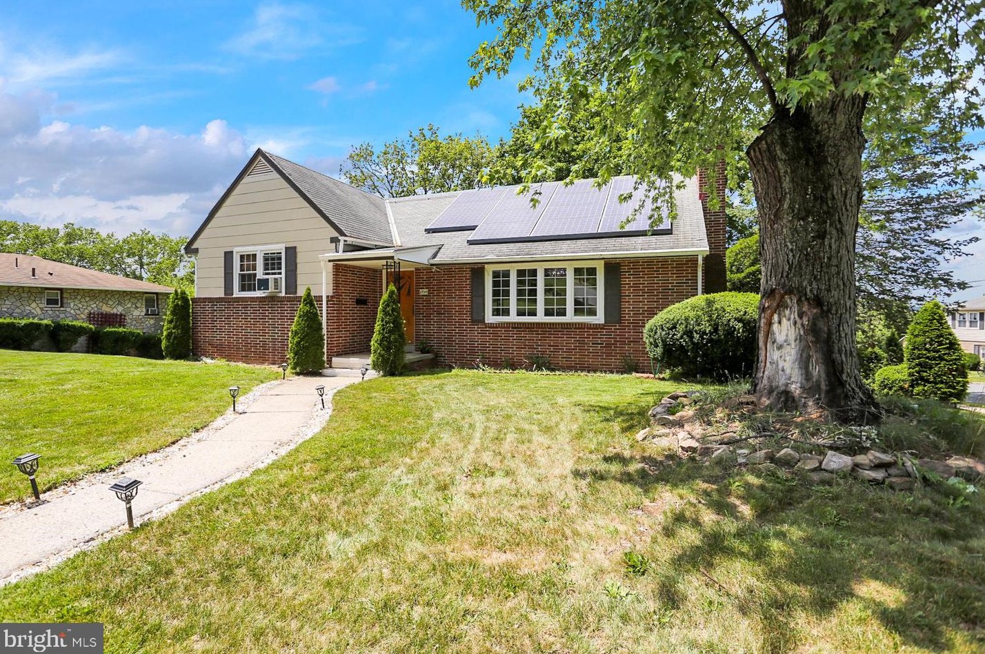 1750 Hampden Blvd, Reading PA  19604-1604 exterior
