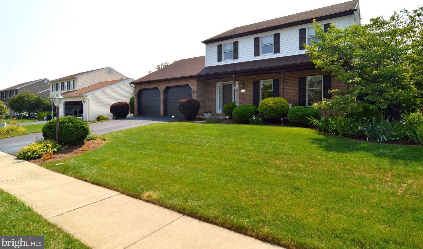 1545 Colony Dr, Reading, PA 19610-1146