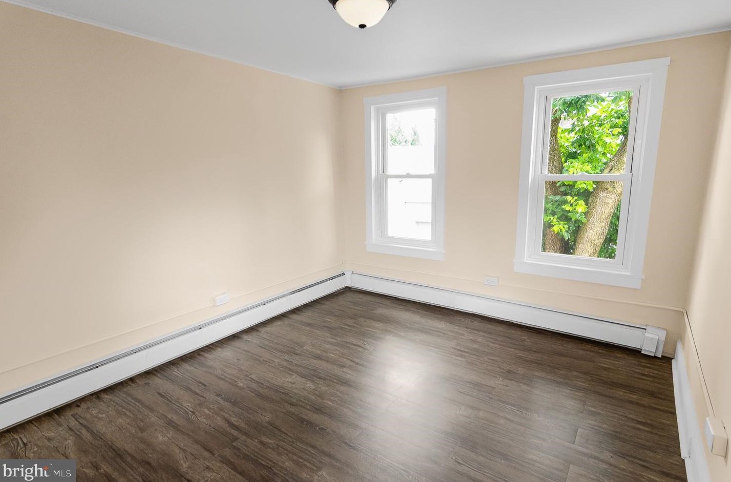 611 Minor St, Reading PA  19602-2723 exterior