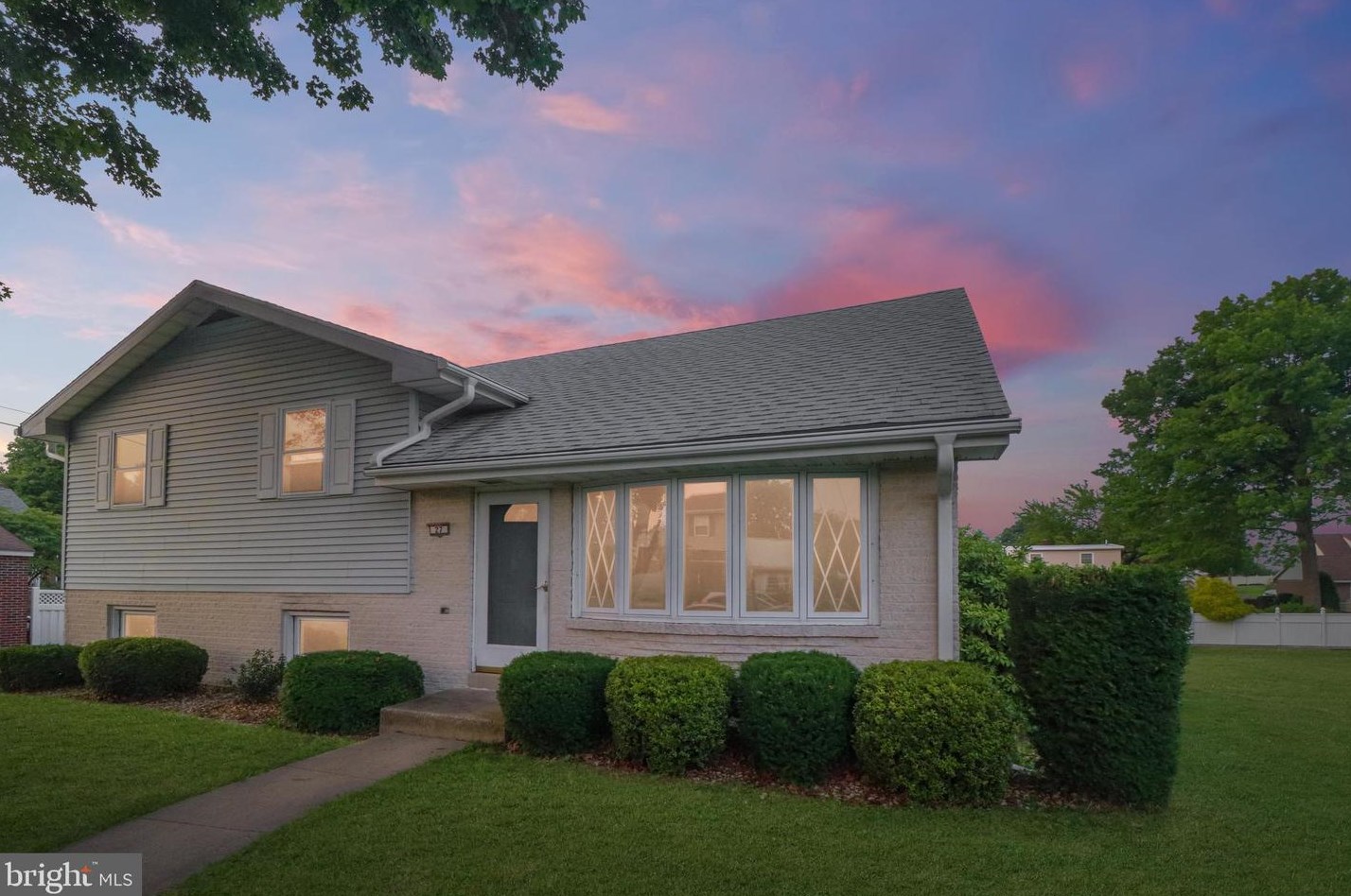 27 Rosemont Ave, Reading, PA 19607-1047