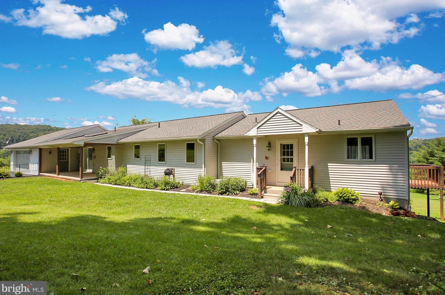 1776 Alleghenyville Rd, Hummels Store, PA 19540