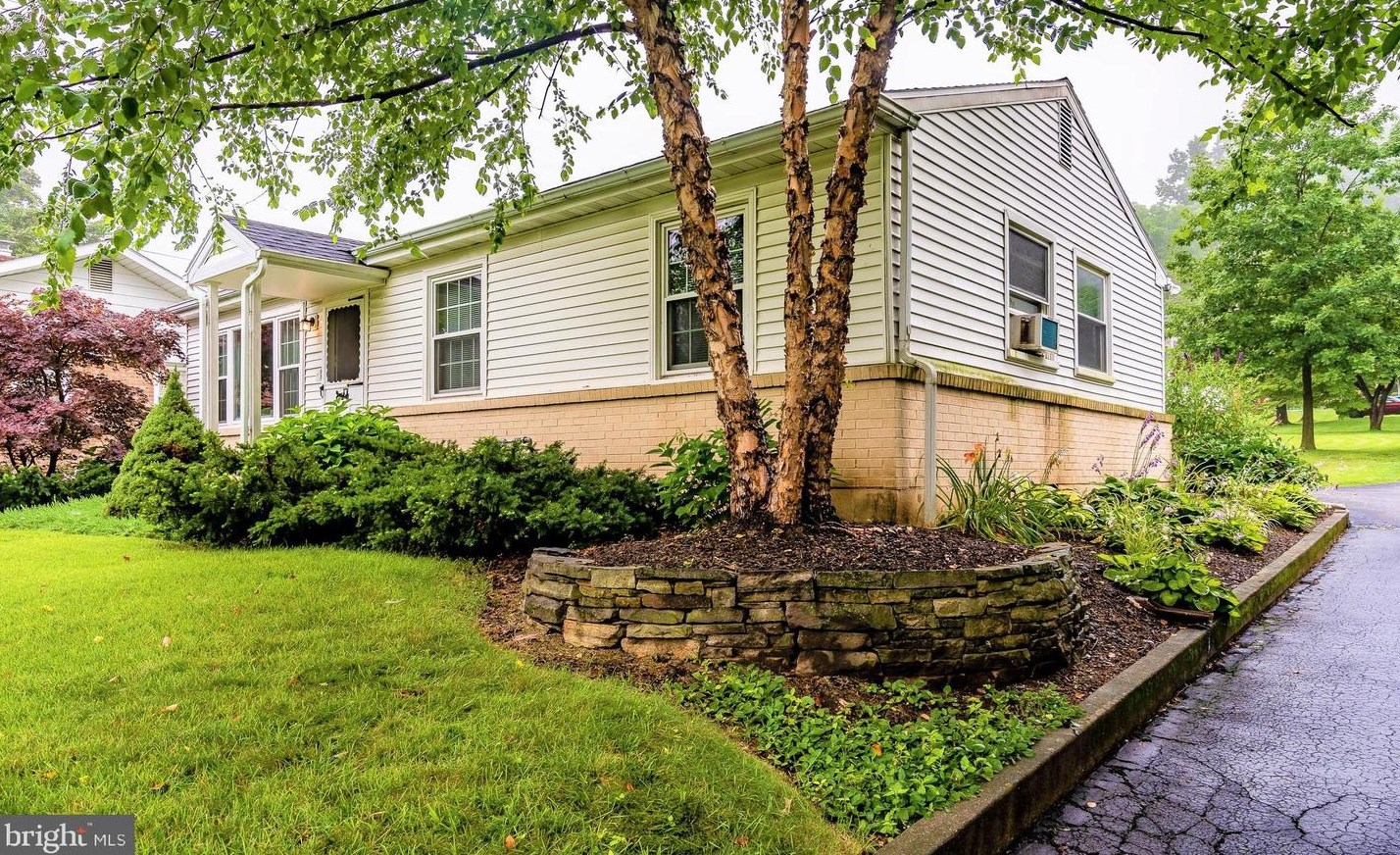 30 34th St, Reading, PA 19606-2956