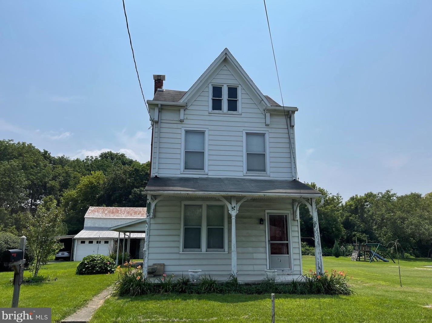 32 Water St, Reading, PA 19605-1210
