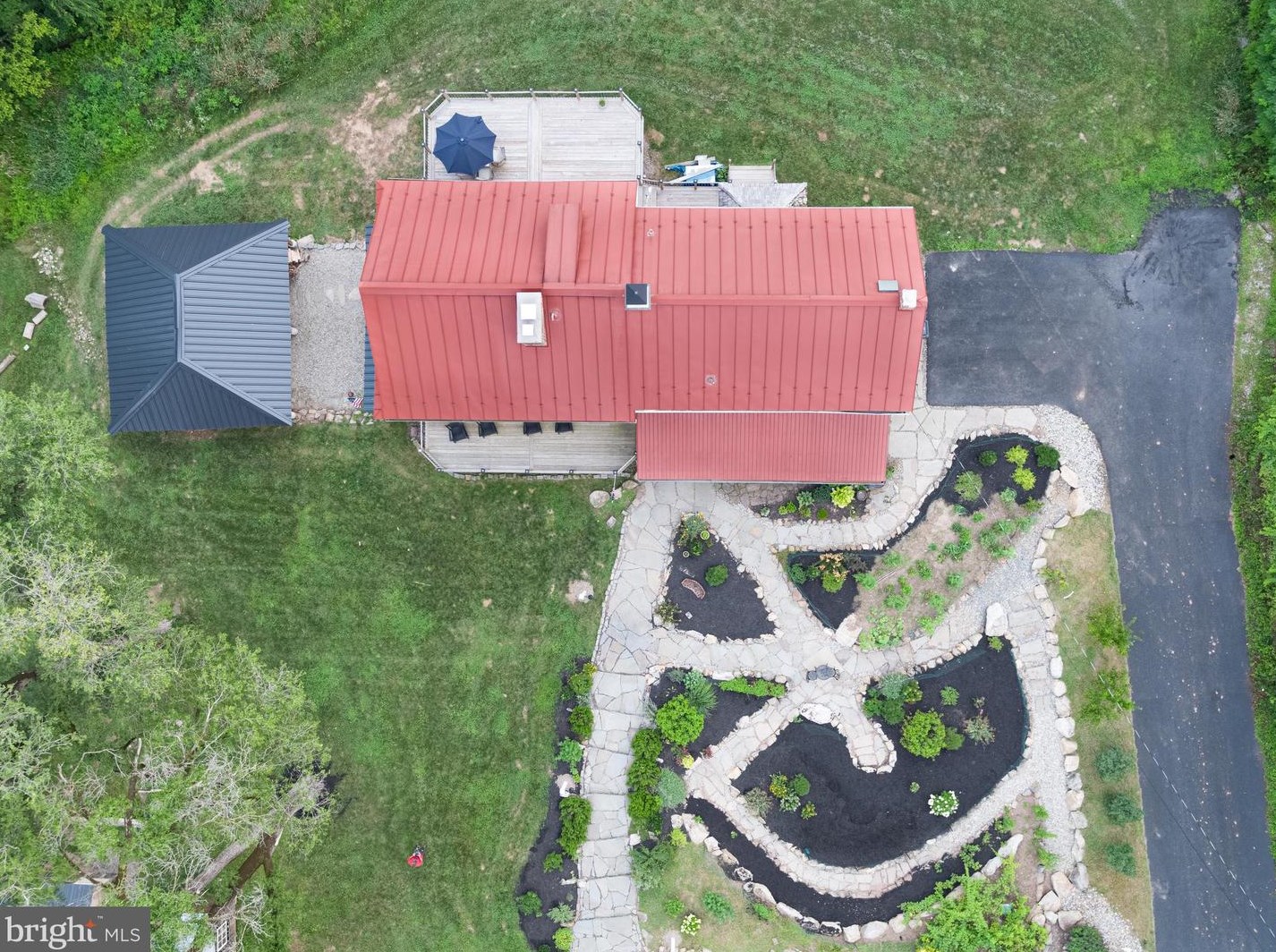 4290 Painted Sky Rd, Reading, PA 19606-9040