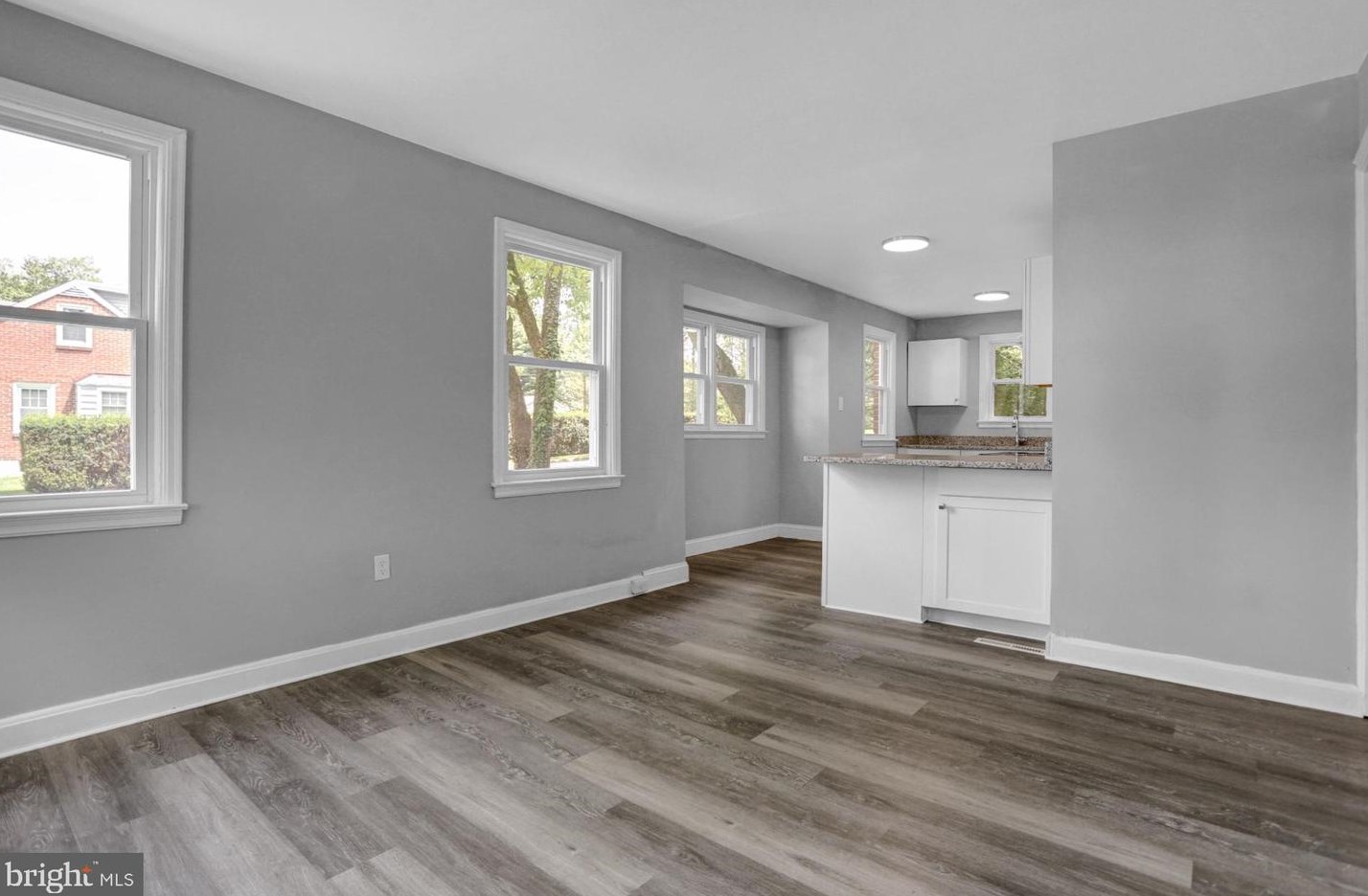 300 Mckinley Ave, Reading, PA 19605-2121