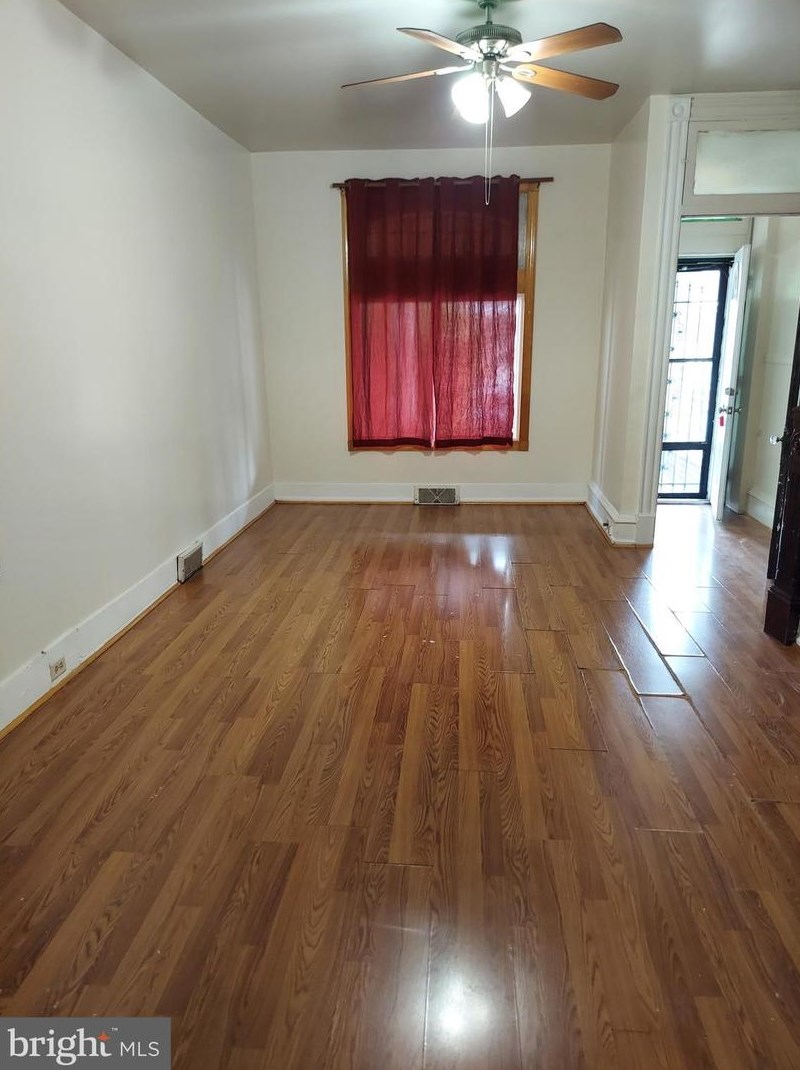 220 Greenwich St, Reading PA  19601-2721 exterior