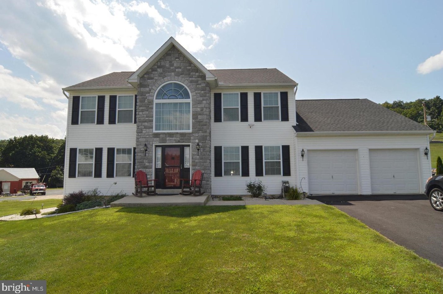 728 Belfair Dr, Dauberville, PA 19533