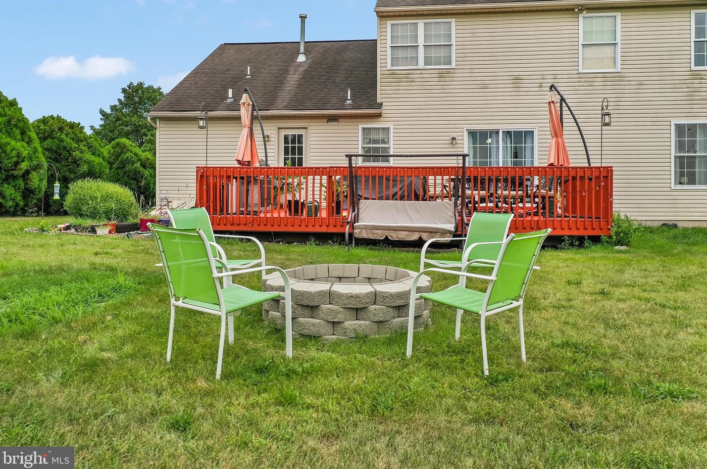 329 Buckhead Ln, Douglassville PA  19518-9628 exterior