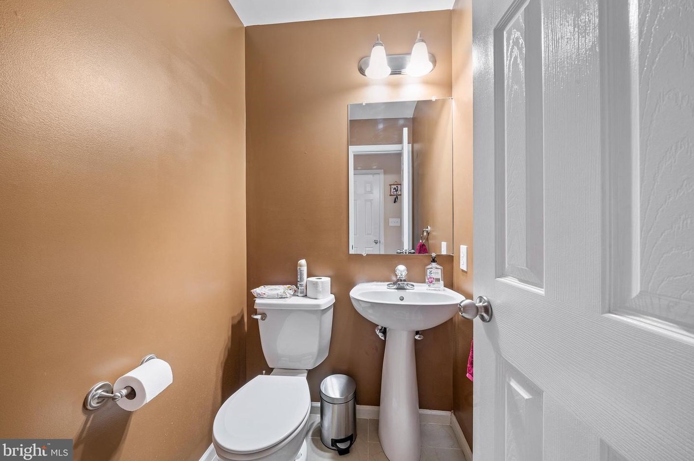 329 Buckhead Ln, Douglassville PA  19518-9628 exterior